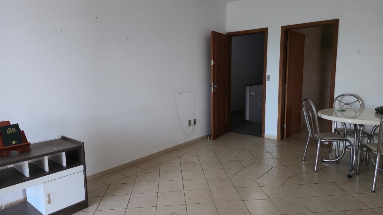 APTO À VENDA - Foto 2